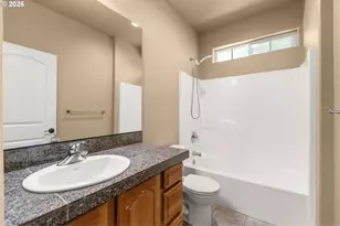 225 Pebble Beach Dr, Creswell, OR 97426 - Photo 25