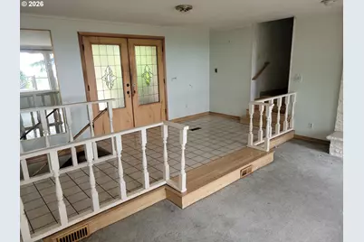 135 SW 85th Ave, Portland, OR 97225 - Photo 13