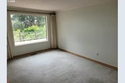135 SW 85th Ave, Portland, OR 97225 - Photo 17