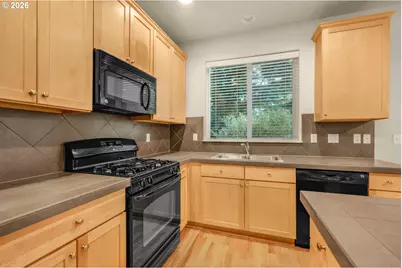 4865 SE Sandalwood St, Hillsboro, OR 97123 - Photo 13