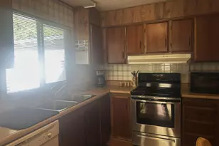 16735 Thompson Rd, Brookings, OR 97415 - Photo 5