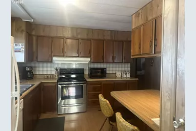 16735 Thompson Rd, Brookings, OR 97415 - Photo 7