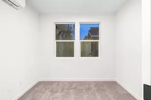 8332 N Bank St, Portland, OR 97203 - Photo 7