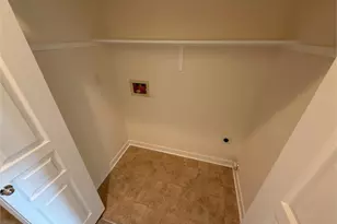 8329 SW 24th Ave, Portland, OR 97219 - Photo 23