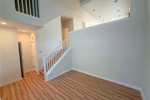 8329 SW 24th Ave, Portland, OR 97219 - Photo 5