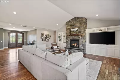 61885 Ward Rd, Bend, OR 97702 - Photo 9