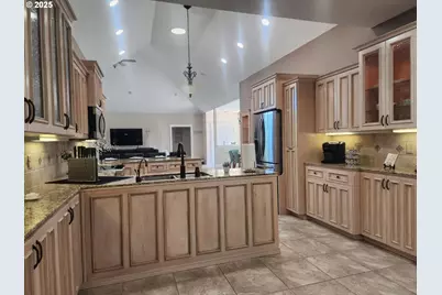 2148 Willow Loop, Florence, OR 97439 - Photo 9