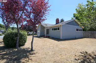 2193 Juniper Ave, Coos Bay, OR 97420 - Photo 5