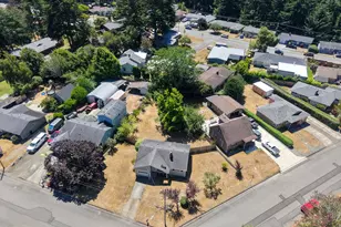 2193 Juniper Ave, Coos Bay, OR 97420 - Photo 43