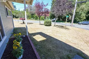2193 Juniper Ave, Coos Bay, OR 97420 - Photo 11