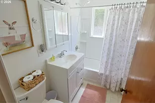 2193 Juniper Ave, Coos Bay, OR 97420 - Photo 33