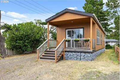 1699 27th St #17, Florence, OR 97439 - Photo 1