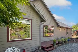 1939 Fairhill Dr, Roseburg, OR 97471 - Photo 21