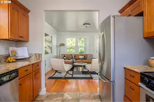 9332 N Kellogg St, Portland, OR 97203 - Photo 15