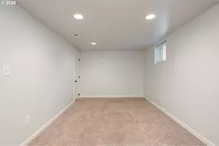 9332 N Kellogg St, Portland, OR 97203 - Photo 23