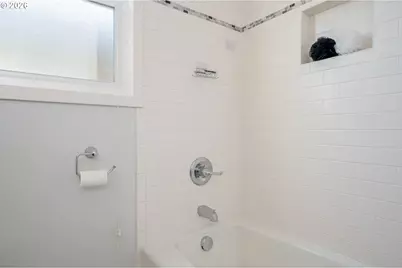 9332 N Kellogg St, Portland, OR 97203 - Photo 21
