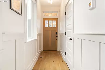 3820 NE Roselawn St, Portland, OR 97211 - Photo 3
