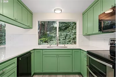 19135 Red Wing Ct, Lake Oswego, OR 97035 - Photo 17