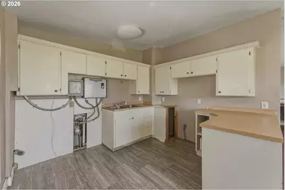 917 Parallel St, Milton-Freewater, OR 97862 - Photo 9