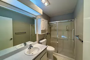 13775 SW Scholls Ferry Rd SW, Beaverton, OR 97008 - Photo 17
