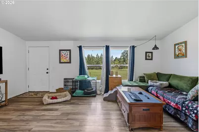 6107 Nonpareil Rd, Sutherlin, OR 97479 - Photo 5