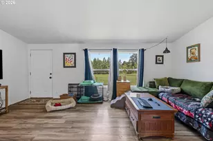 6107 Nonpareil Rd, Sutherlin, OR 97479 - Photo 5