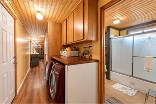 4900 Royal Ave, Eugene, OR 97402 - Photo 15