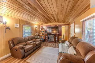 4900 Royal Ave, Eugene, OR 97402 - Photo 7
