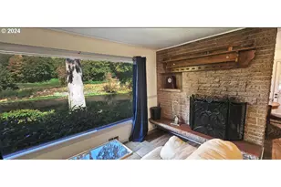 11354 Hwy 36, Mapleton, OR 97453 - Photo 9