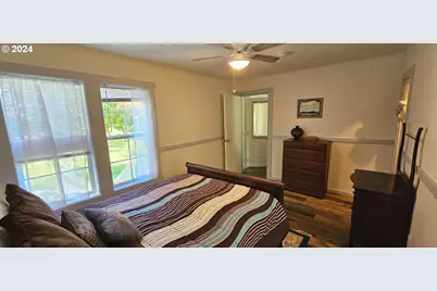 11354 Highway 36, Mapleton, OR 97453 - Photo 15