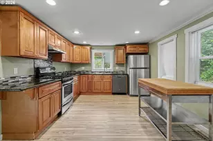 213 Mill St, Silverton, OR 97381 - Photo 13