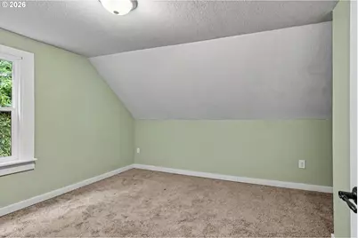 213 Mill St, Silverton, OR 97381 - Photo 23