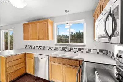 1086 SW Ivory Loop, Gresham, OR 97080 - Photo 15