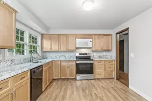 13675 SW Chariot Ct, Beaverton, OR 97008 - Photo 9