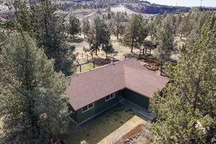 6446 NW Lynch Ln, Redmond, OR 97756 - Photo 9
