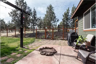 6446 NW Lynch Ln, Redmond, OR 97756 - Photo 11