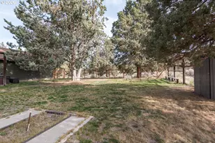 6446 NW Lynch Ln, Redmond, OR 97756 - Photo 15