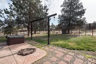 6446 NW Lynch Ln, Redmond, OR 97756 - Photo 11