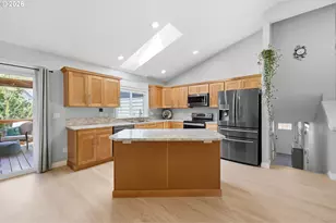 2665 NE 3rd Ct, Hillsboro, OR 97124 - Photo 5