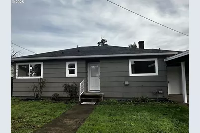 818 S 1st St, Cottage Grove, OR 97424 - Photo 3