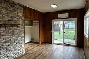 818 S 1st St, Cottage Grove, OR 97424 - Photo 9