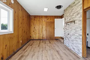 818 S 1st St, Cottage Grove, OR 97424 - Photo 33