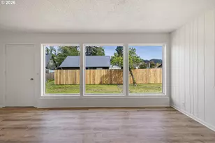 818 S 1st St, Cottage Grove, OR 97424 - Photo 15