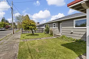 818 S 1st St, Cottage Grove, OR 97424 - Photo 7
