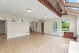 12395 SW Clara Ln, Lake Oswego, OR 97035 - Photo 17