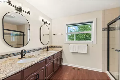 12395 SW Clara Ln, Lake Oswego, OR 97035 - Photo 11