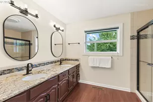 12395 SW Clara Ln, Lake Oswego, OR 97035 - Photo 11