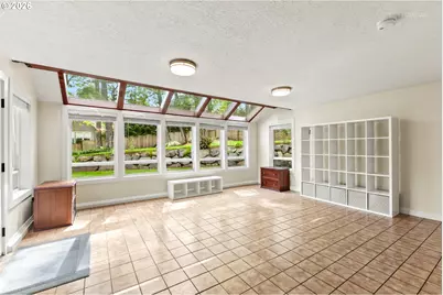 12395 SW Clara Ln, Lake Oswego, OR 97035 - Photo 13