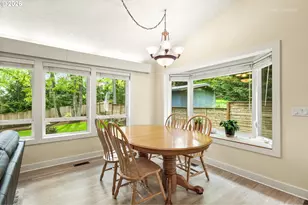12395 SW Clara Ln, Lake Oswego, OR 97035 - Photo 7