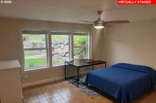 12395 SW Clara Ln, Lake Oswego, OR 97035 - Photo 17